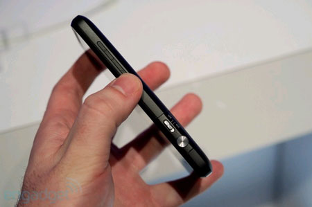 Ngắm ảnh thực tế “siêu phẩm” HTC EVO 3D