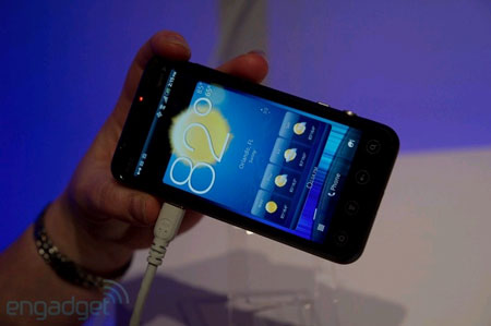 Ngắm ảnh thực tế “siêu phẩm” HTC EVO 3D