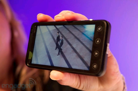 Ngắm ảnh thực tế “siêu phẩm” HTC EVO 3D