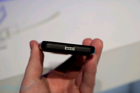 Ngắm ảnh thực tế “siêu phẩm” HTC EVO 3D
