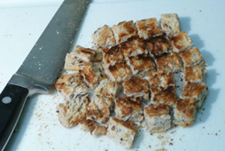 Nấu ăn: Salad Caesar - Món salad nổi tiếng với công thức đơn giản Nấu ăn: Salad Caesar - Món salad nổi tiếng với công thức đơn giản