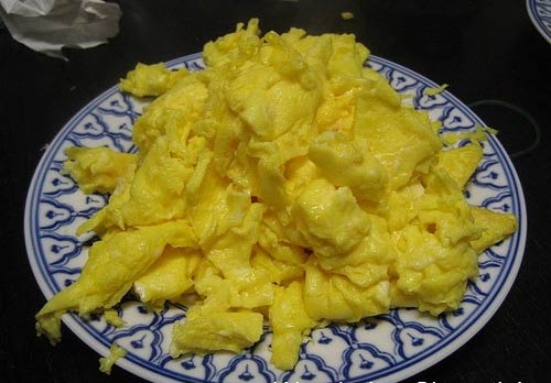 Nấu ăn: Lạ miệng với tôm sốt trứng cà chua Nấu ăn: Lạ miệng với tôm sốt trứng cà chua