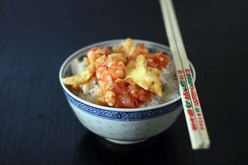 Nấu ăn: Lạ miệng với tôm sốt trứng cà chua Nấu ăn: Lạ miệng với tôm sốt trứng cà chua