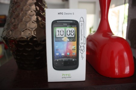 HTC Desire S về Việt Nam giá 11 triệu đồng HTC Desire S về Việt Nam giá 11 triệu đồng