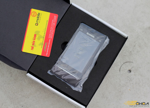 'Đập hộp' Q-mobile S10 chạy Android 2.2 'Đập hộp' Q-mobile S10 chạy Android 2.2