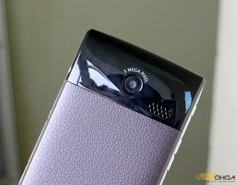 'Đập hộp' Q-mobile S10 chạy Android 2.2