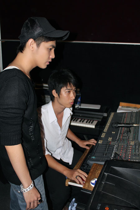 Hồ Ngọc Hà tươi tắn bên Noo Phước Thịnh Hồ Ngọc Hà tươi tắn bên Noo Phước Thịnh