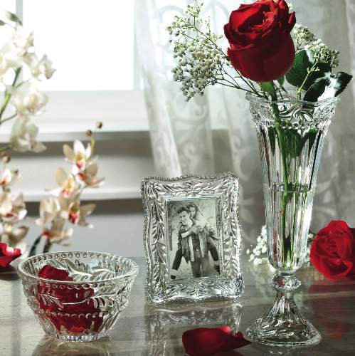 Trang trí pha lê mang lại may mắn cho gia đình