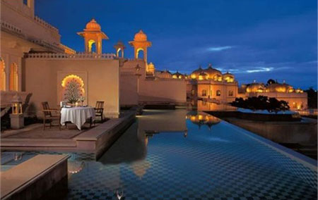 Top 10 resort nổi lý tưởng nhất thế giới Top 10 resort nổi lý tưởng nhất thế giới