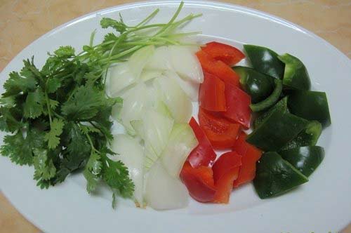 Nấu ăn: Cá trứng chiên sốt chua ngọt