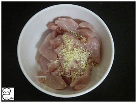 Nấu ăn: Măng tây xào thịt heo