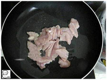 Nấu ăn: Măng tây xào thịt heo