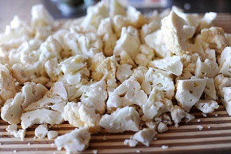 Nấu ăn: Ấm bụng món súp bông cải trắng