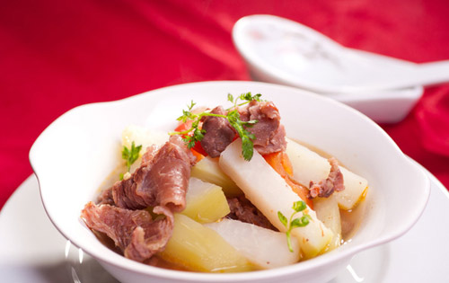 Nấu ăn: Ngọt thơm canh su hào hầm thịt bò