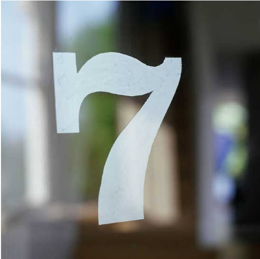 Độc đáo với giấy nến dán nội thất