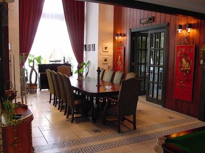 Đạo diễn Phùng Tiểu Cương và căn hộ như của hoàng tộc