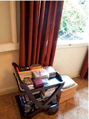 Tách khỏi ồn ào