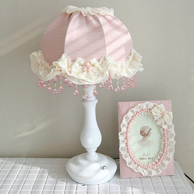 Đèn ngủ duyên dáng cho phòng bé gái