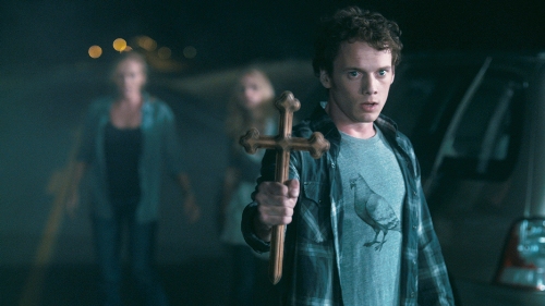 Fright Night tung trailer rùng rợn