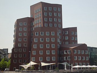 Những công trình kiến trúc lạ ở Đức