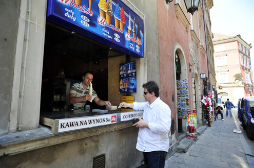 Lặng lẽ thành cổ Warszawa