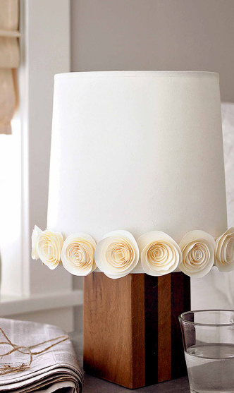 Tự trang trí ô cửa sổ đón mùa hè