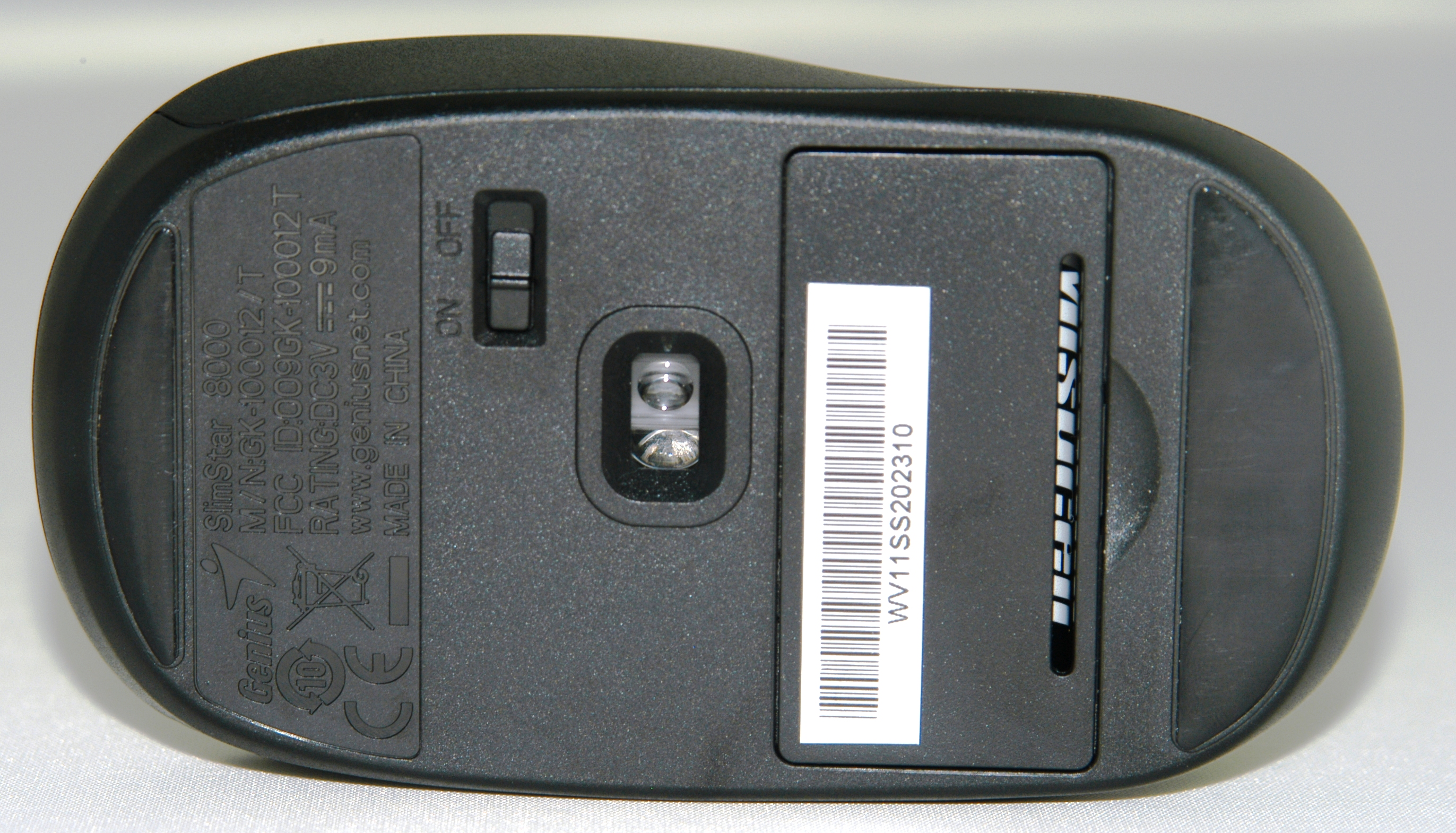 Bộ chuột và bàn phím Genius SlimStar 8000