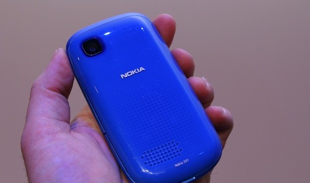 nokia-asha-200-201-300-303-pictures-4