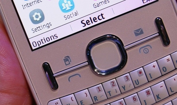 nokia-asha-200-201-300-303-pictures-13