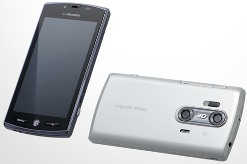 Sharp Aquos SH80F có màn hình trình chiếu nội dung 3D không cần kính chuyên dụng. Ảnh: Unwiredview.