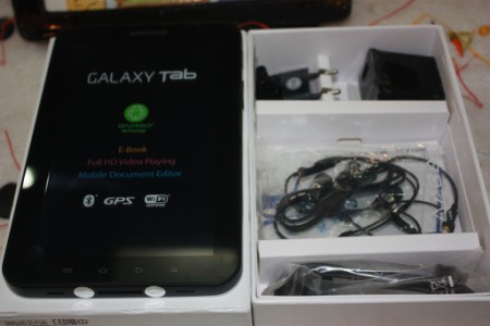 2_dap-hop-Samsung-Galaxy-Tab-gia-20-trieu-dong-o-VN.jpg