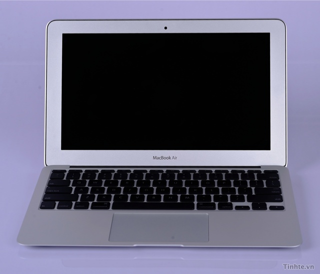 Thực hư về sức mạnh Macbook Air 2010 11.6 inch